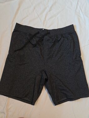 P'tula Men's Charcoal Heather Athletic Drawstring Shorts